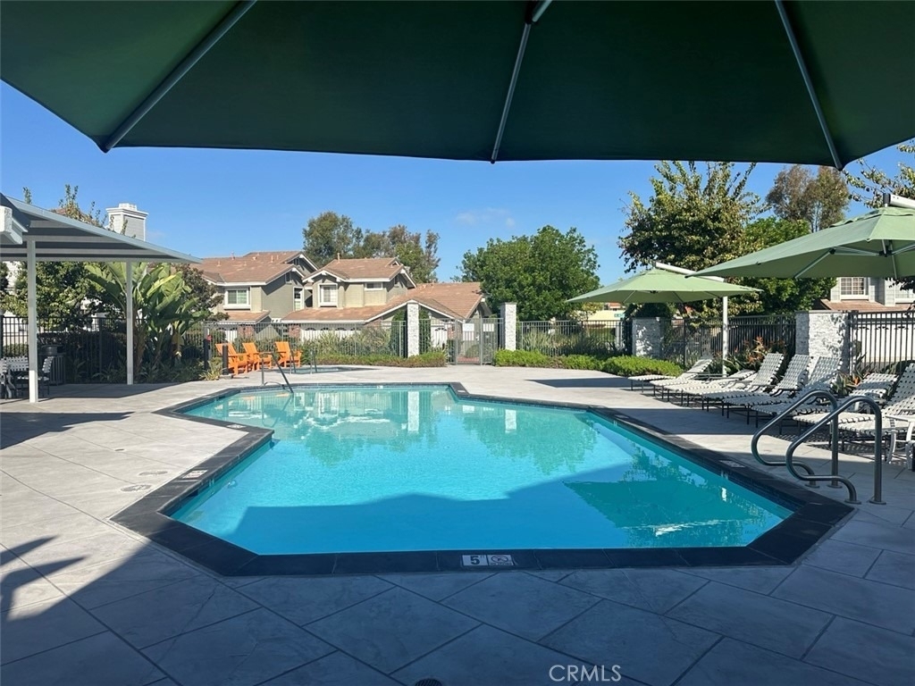 13595 Banyon - Photo 40