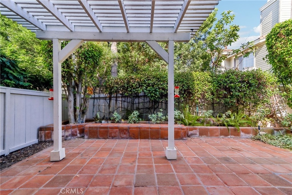 13595 Banyon - Photo 32