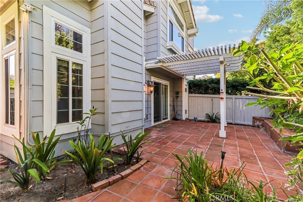 13595 Banyon - Photo 30