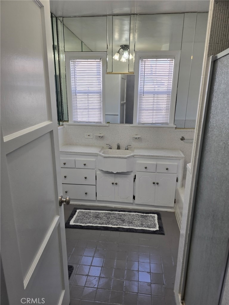 2912 W 82nd Place - Photo 9