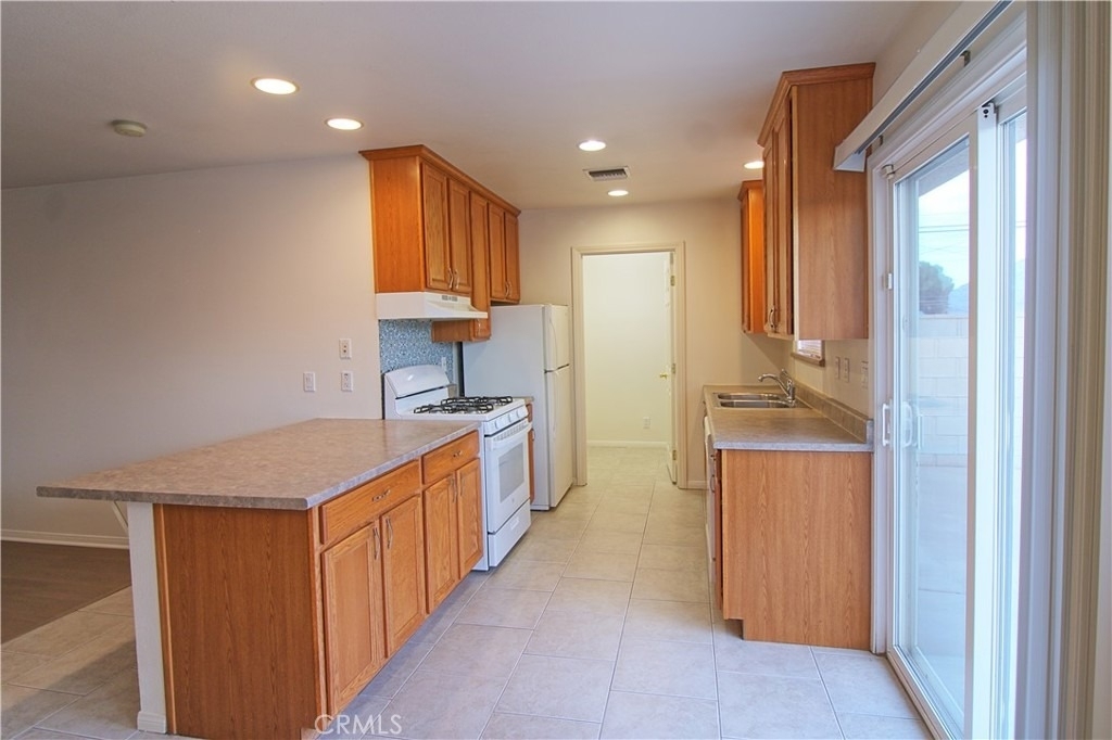 384 N Murray - Photo 5