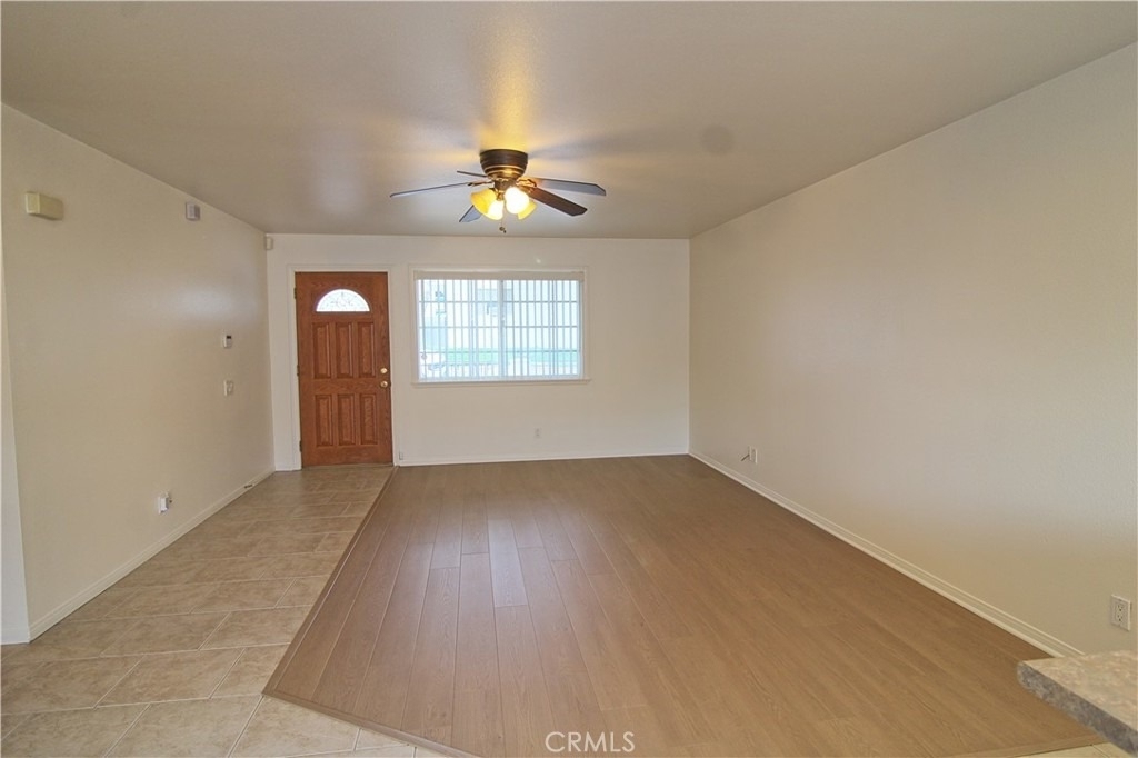 384 N Murray - Photo 2