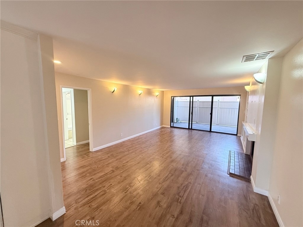 2121 Scott Road - Photo 6