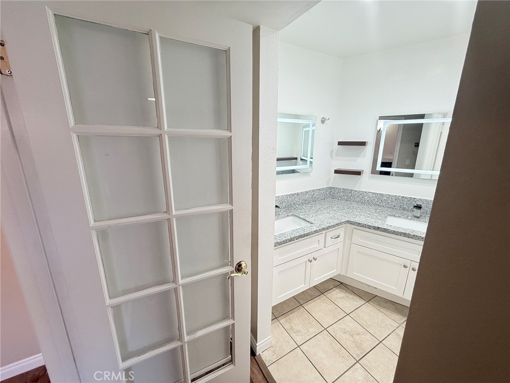 2121 Scott Road - Photo 10