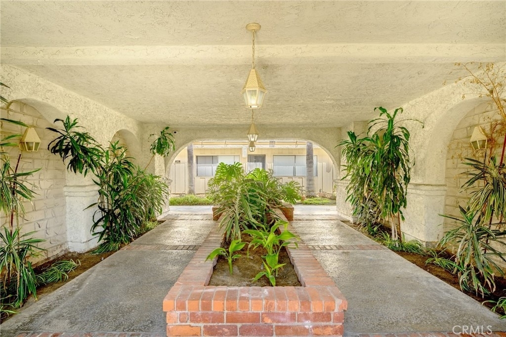 521 E Lomita Avenue - Photo 20