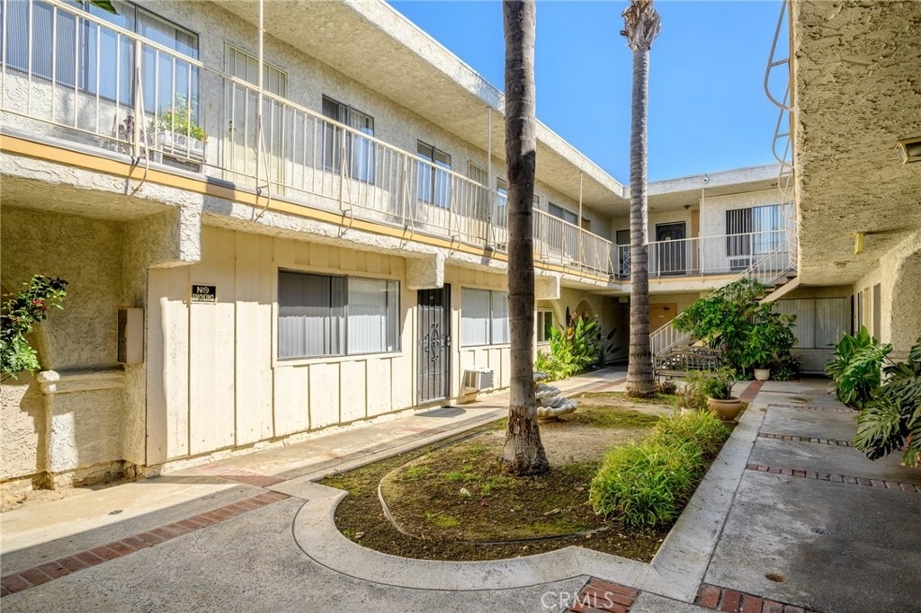521 E Lomita Avenue - Photo 17