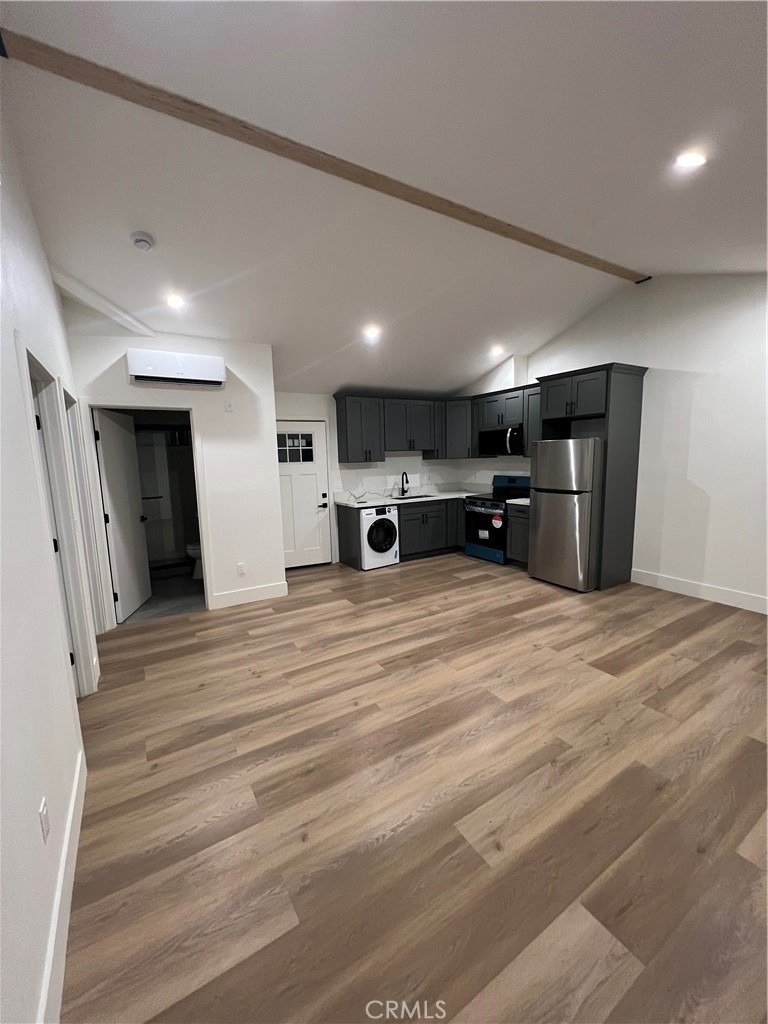 1262 E 124th Street - Photo 1