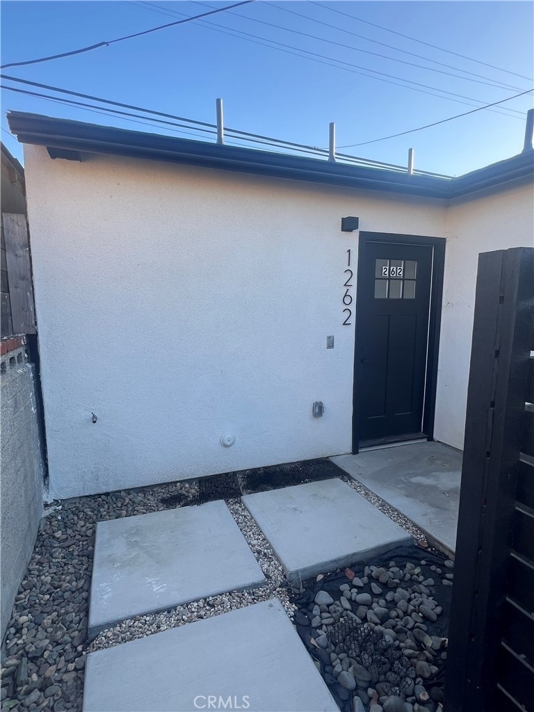 1262 E 124th Street - Photo 0