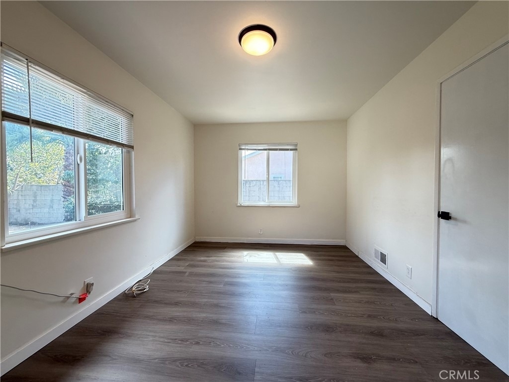 1410 S 5th Avenue - Photo 9