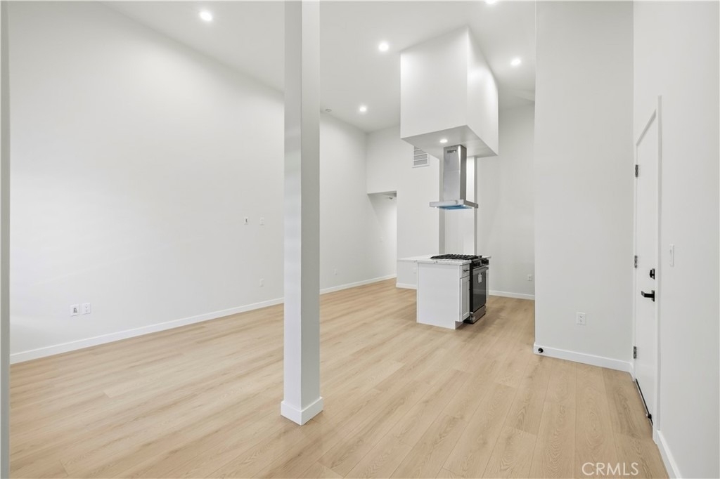 835 E Lomita - Photo 3