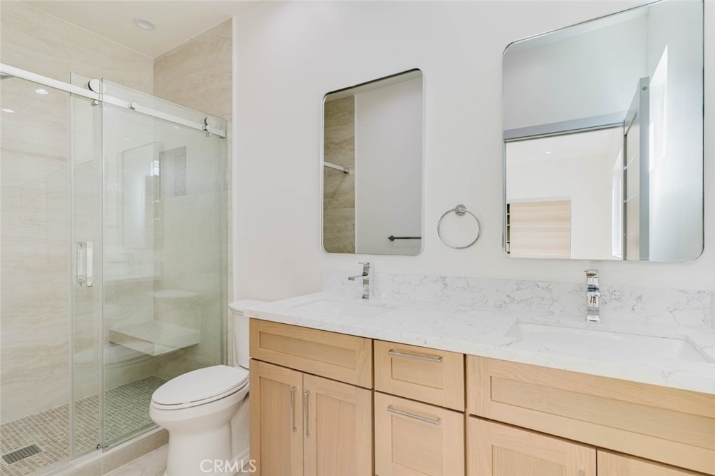 11856 Arminta Street - Photo 13