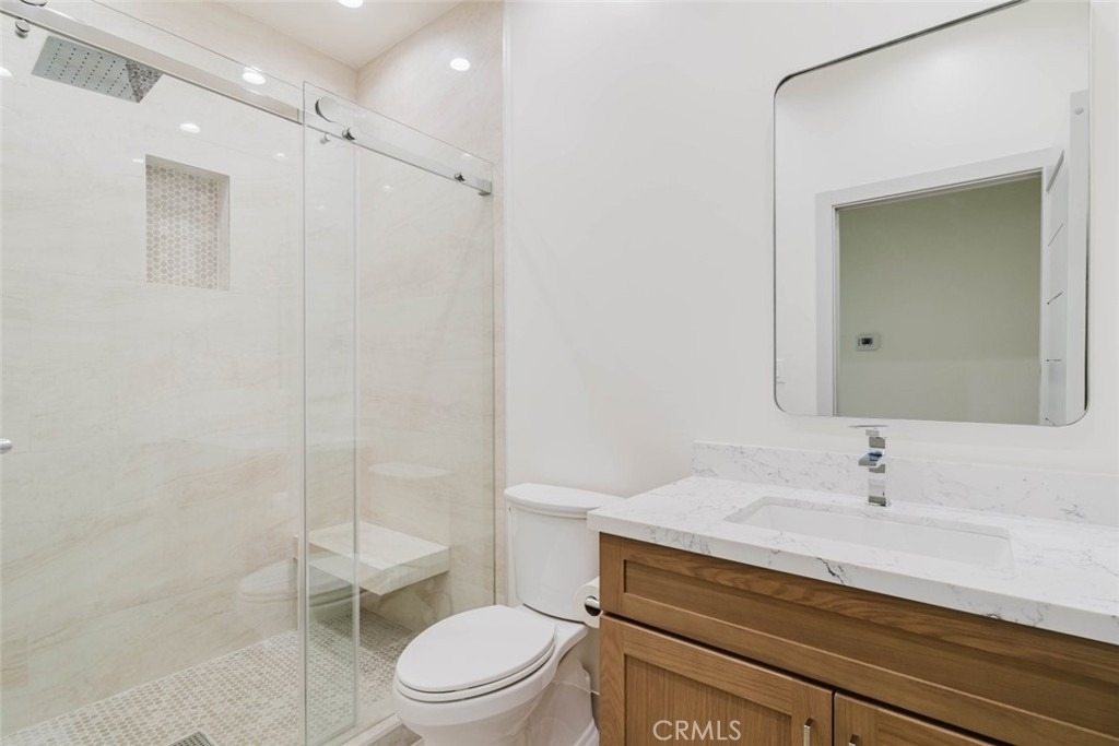 11854 Arminta Street - Photo 10