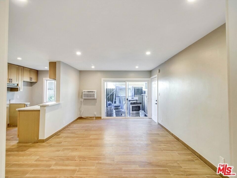 8415 Willis Avenue - Photo 22