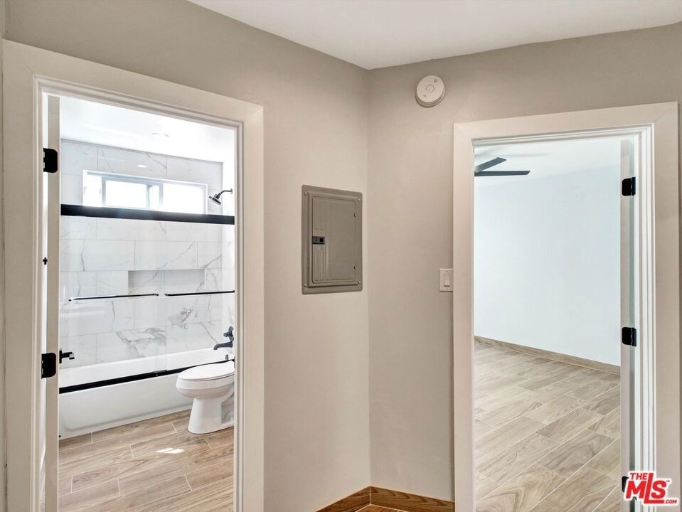 8415 Willis Avenue - Photo 23