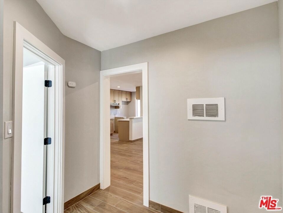8415 Willis Avenue - Photo 21