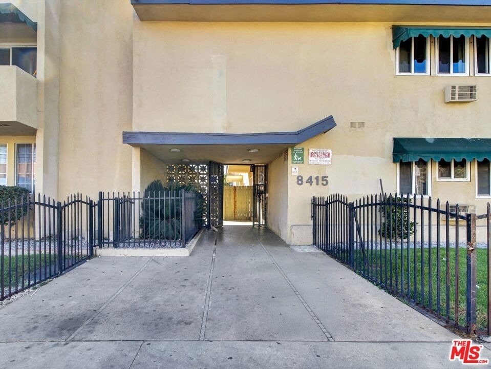 8415 Willis Avenue - Photo 2