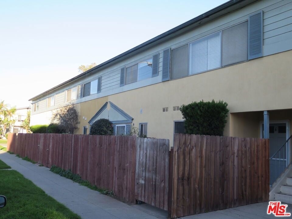 3603 Mentone Avenue - Photo 0