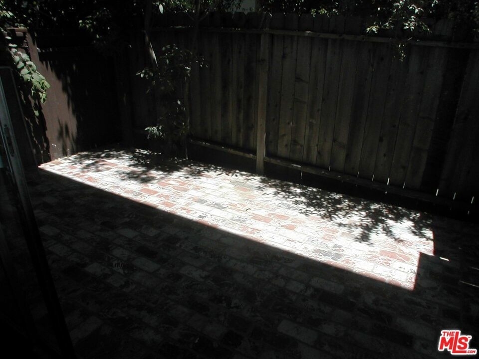3603 Mentone Avenue - Photo 4