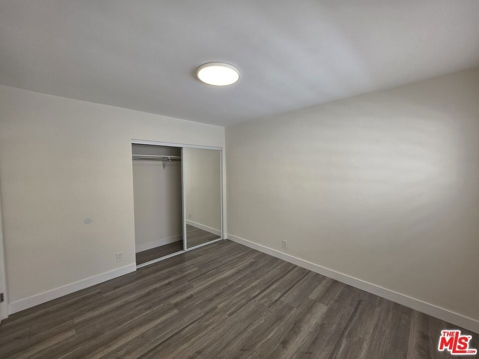 1760 S Bentley Avenue - Photo 29