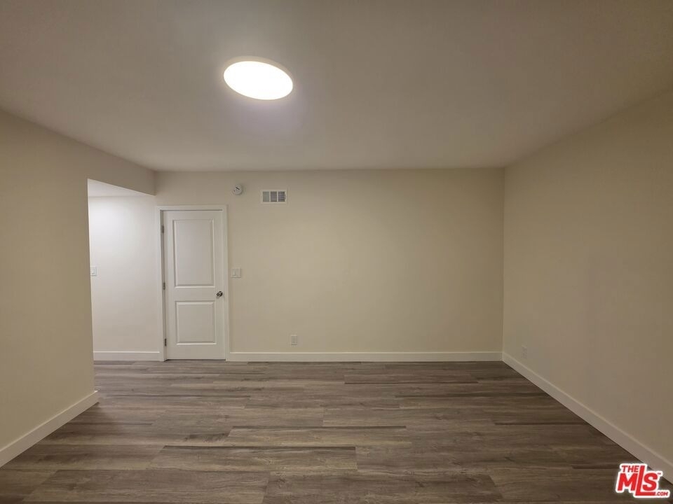 1760 S Bentley Avenue - Photo 18