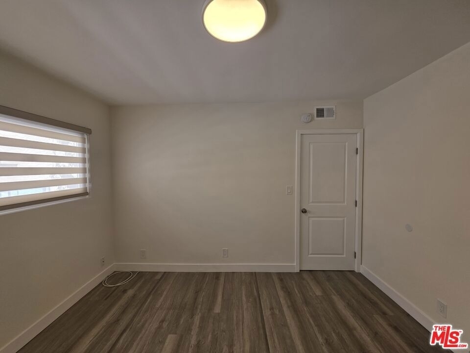1760 S Bentley Avenue - Photo 26