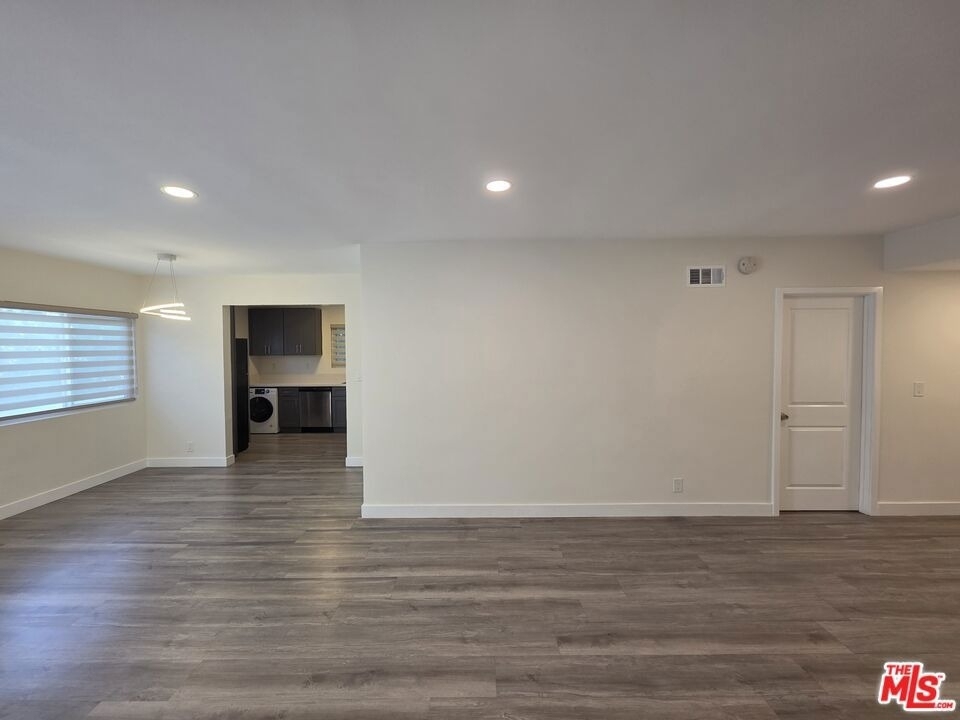 1760 S Bentley Avenue - Photo 3