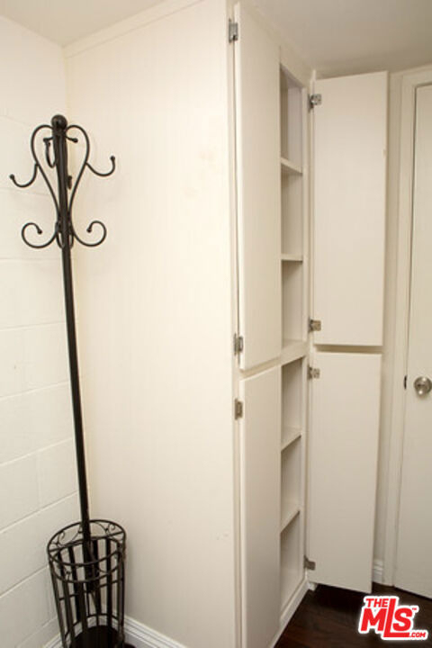 10966 Rochester Avenue - Photo 19