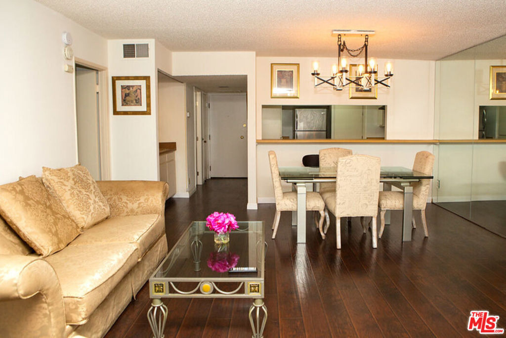 10966 Rochester Avenue - Photo 4