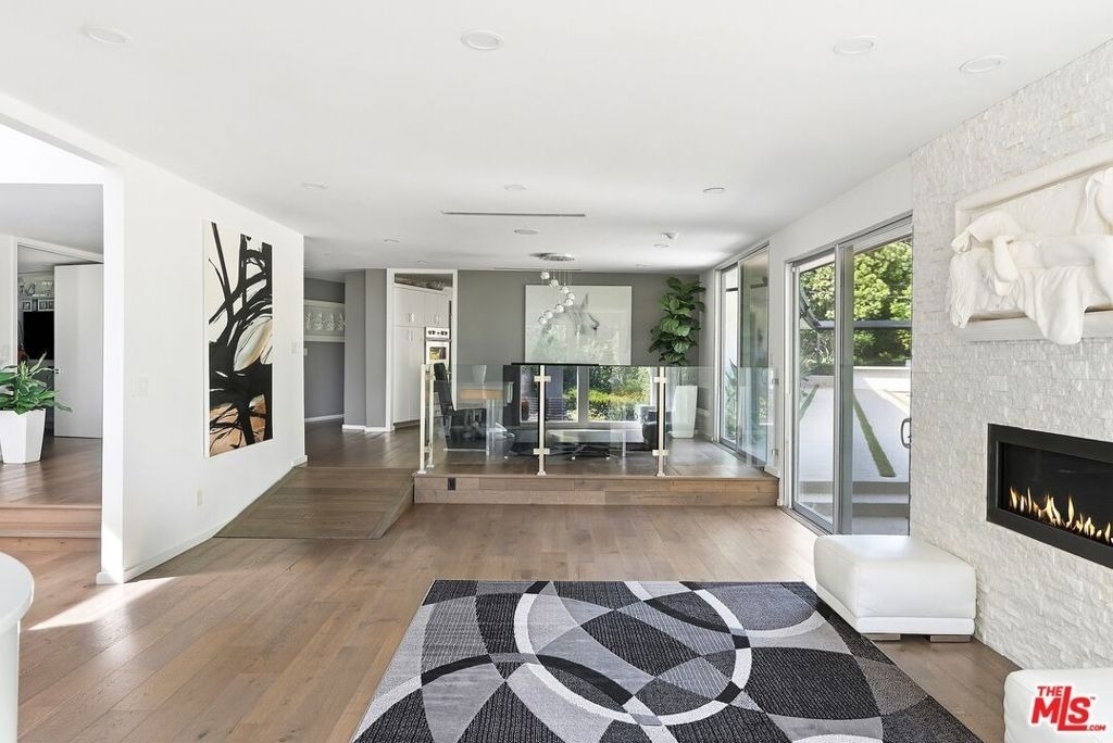 3371 Alana Drive - Photo 3