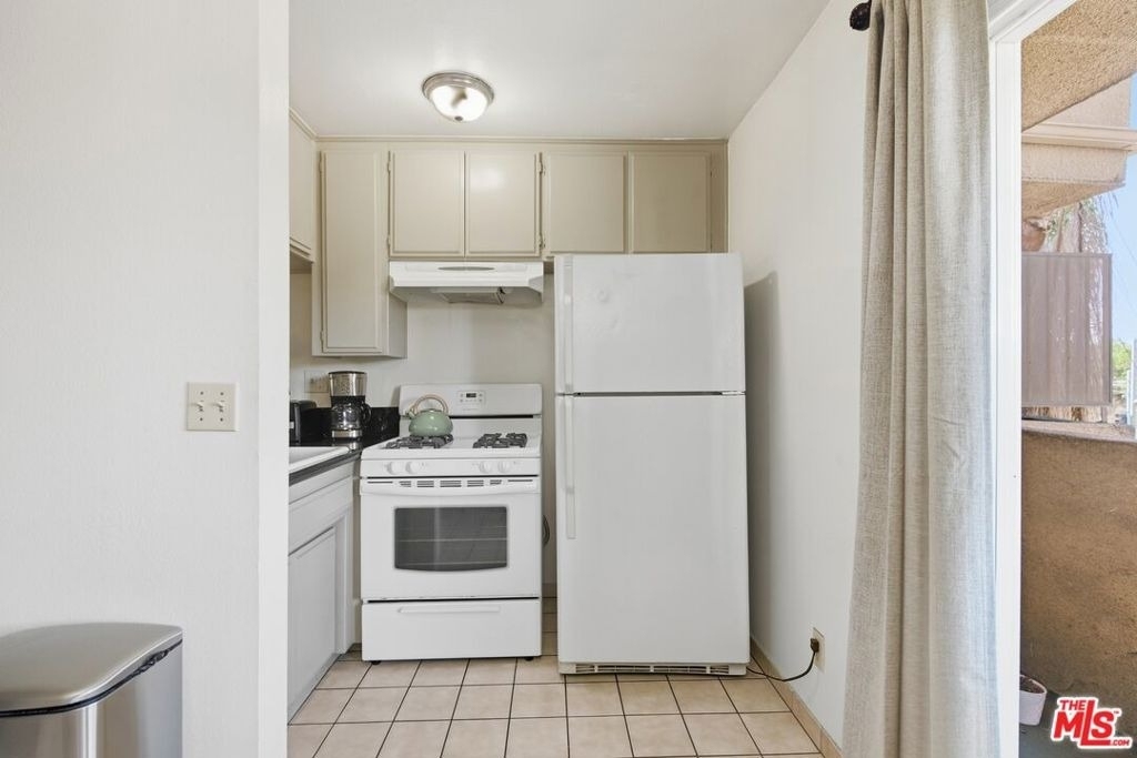 3600 Bagley Avenue - Photo 5