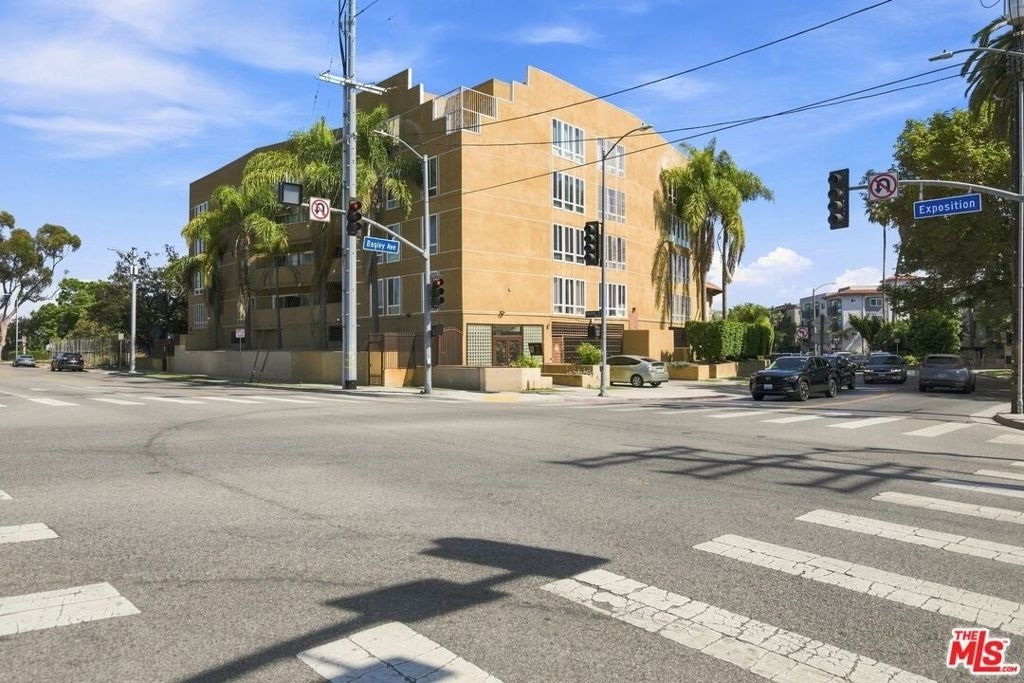 3600 Bagley Avenue - Photo 23
