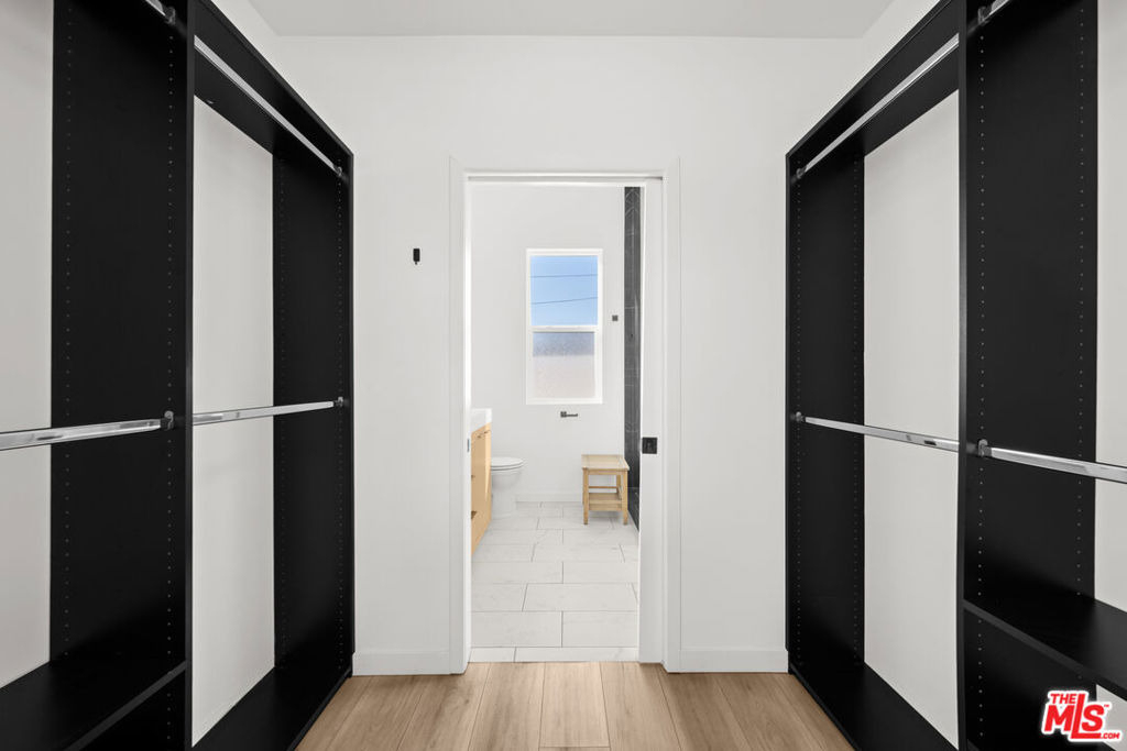 426 S La Peer Drive - Photo 11
