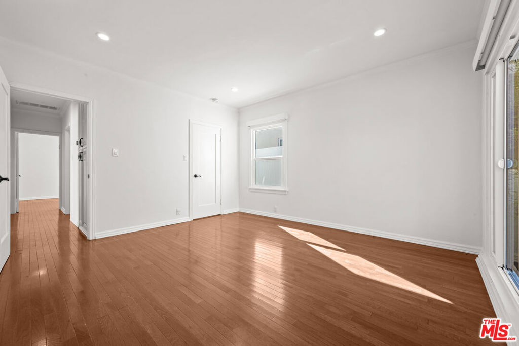 426 S La Peer Drive - Photo 27
