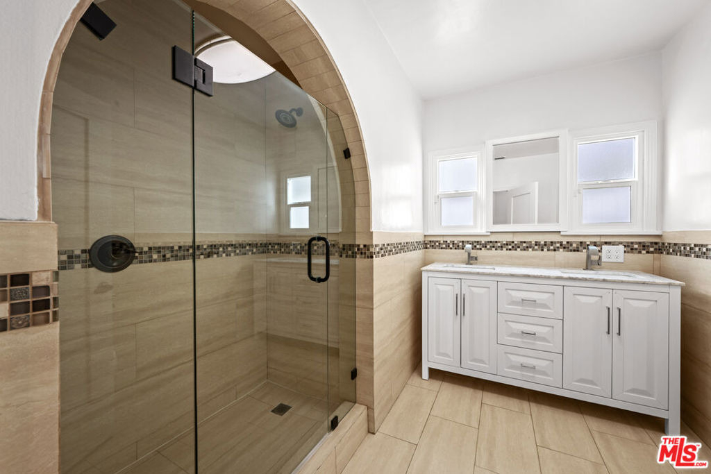 426 S La Peer Drive - Photo 28