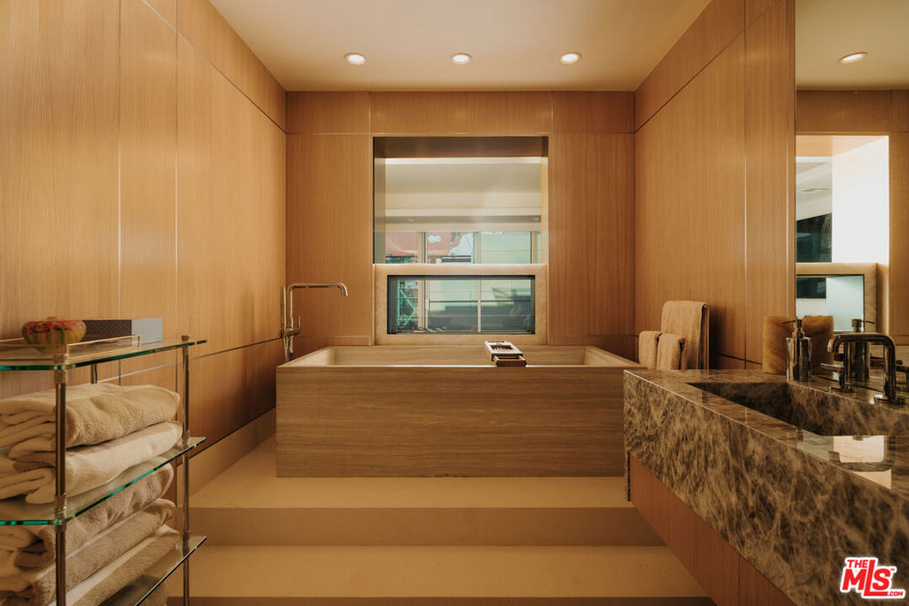 6250 Hollywood Boulevard - Photo 14