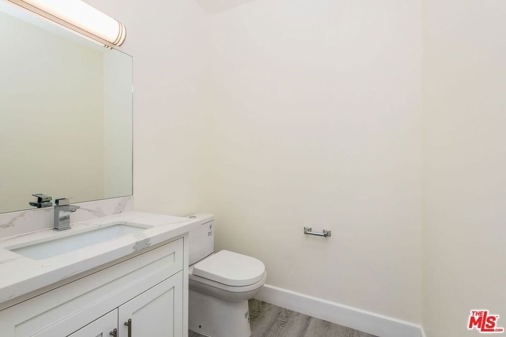 1237 S Holt Avenue - Photo 7