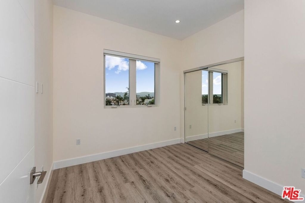 1237 S Holt Avenue - Photo 15