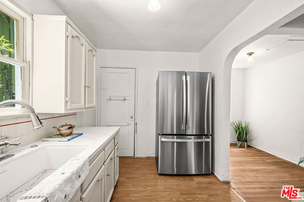 2004 Echo Park Avenue - Photo 10