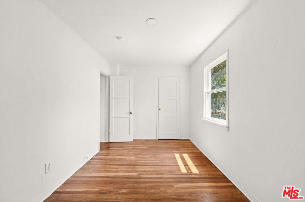 2004 Echo Park Avenue - Photo 18