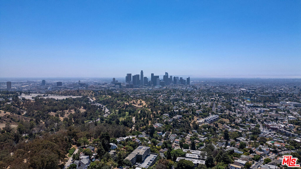 2004 Echo Park Avenue - Photo 41