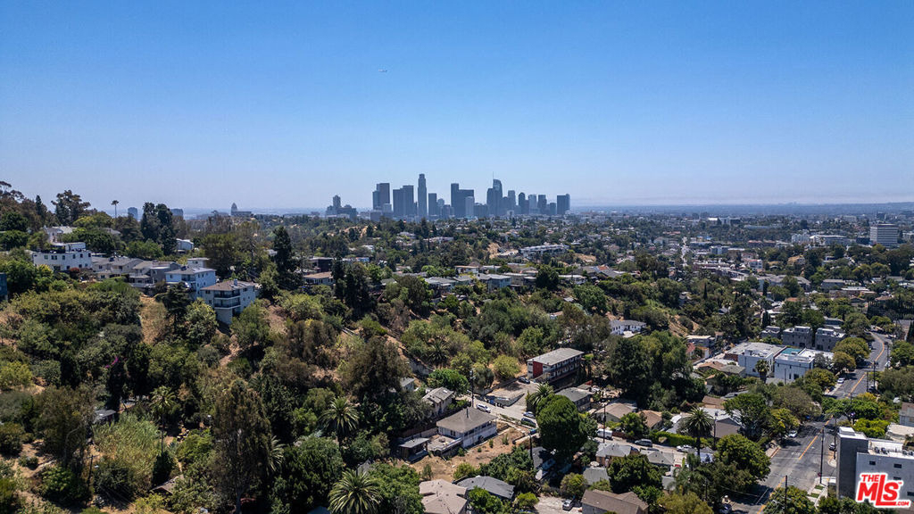 2004 Echo Park Avenue - Photo 34