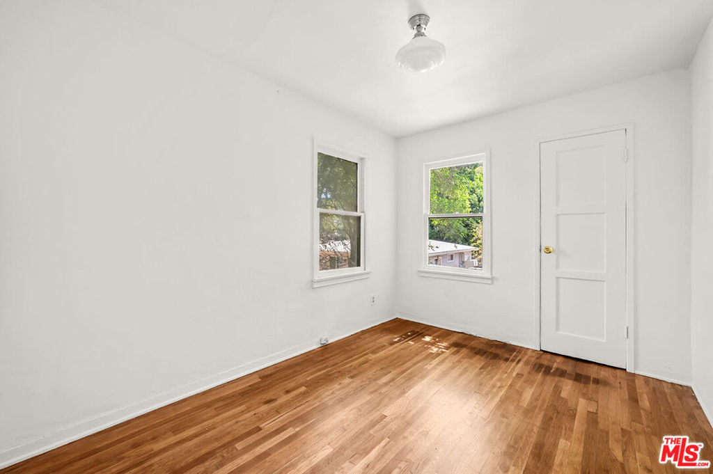 2004 Echo Park Avenue - Photo 21