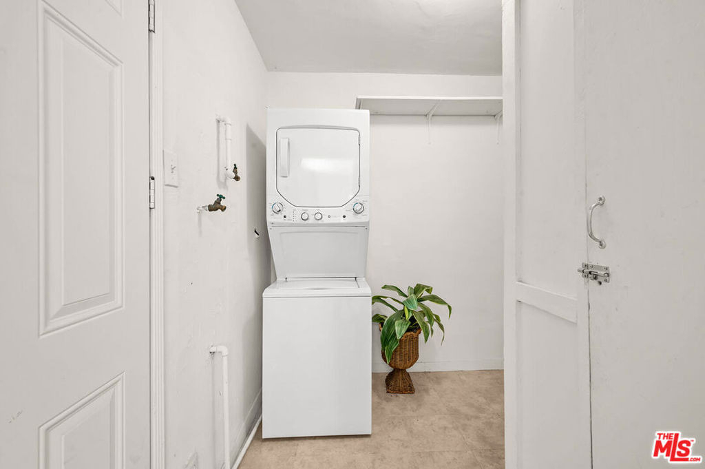 2004 Echo Park Avenue - Photo 12