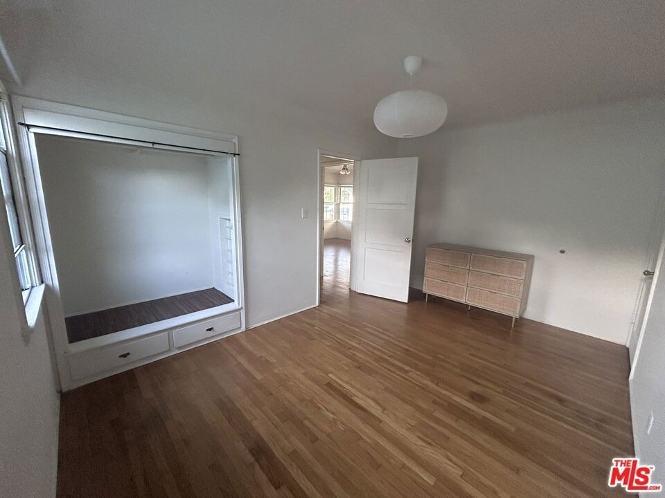 12444 Greene Avenue - Photo 9