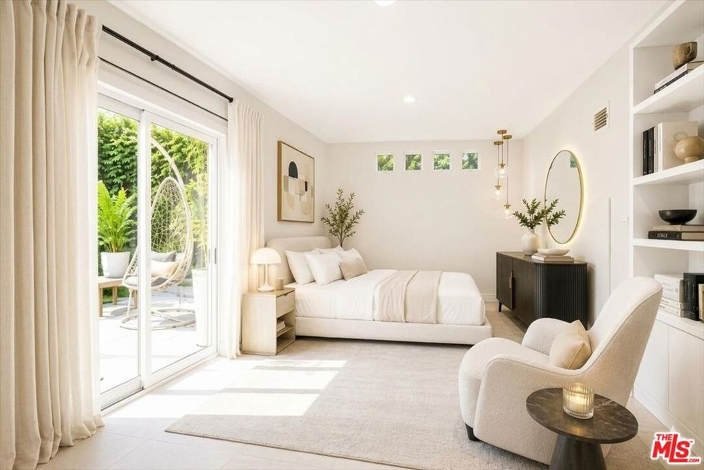 1423 Roscomare Road - Photo 9