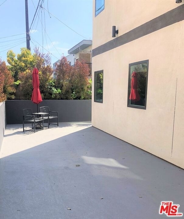 3672 Jasmine Avenue - Photo 20