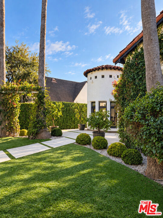 439 N La Jolla Avenue - Photo 2