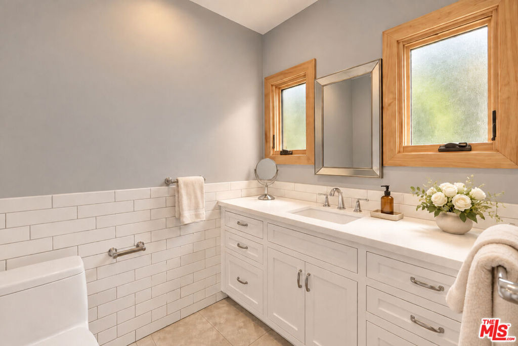 439 N La Jolla Avenue - Photo 18