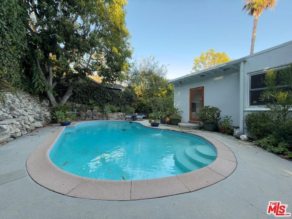 3323 Reta Street - Photo 32