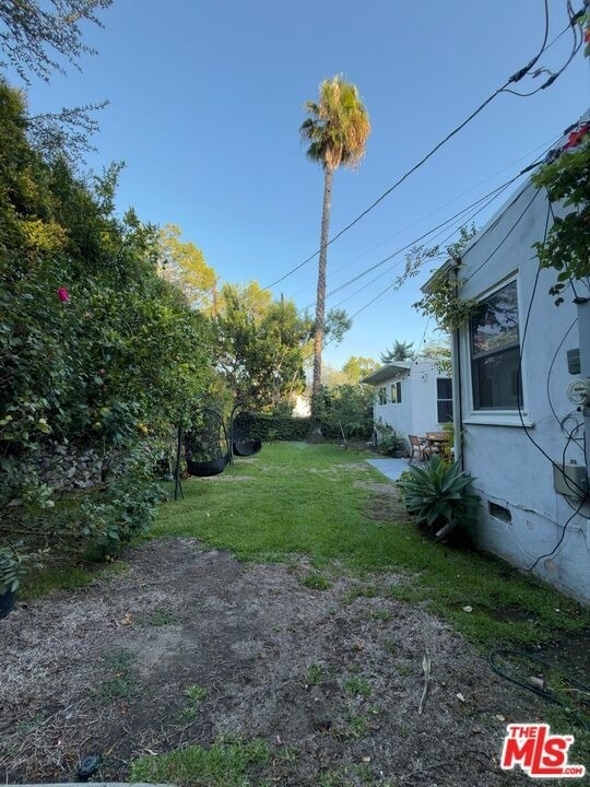 3323 Reta Street - Photo 35